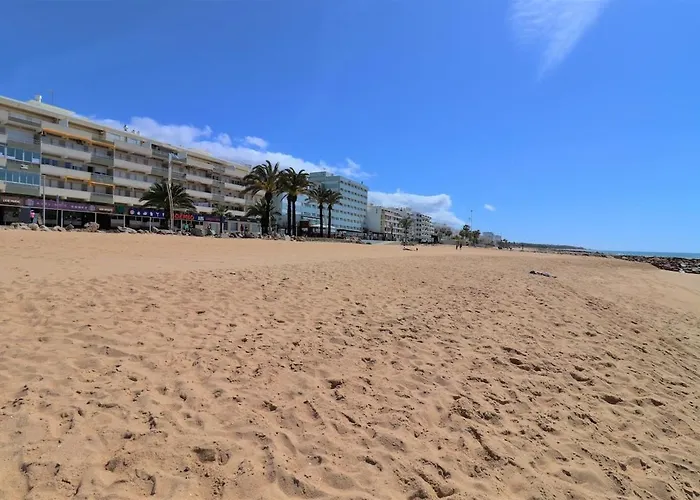 Апартаменты Charming Getaway In Картейра